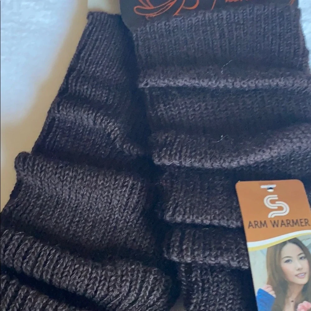 SALE 2/$27 2/$37 BROWN Stretchy Comfy Arm Warmers